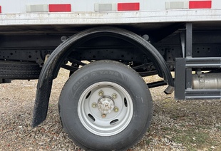 ISUZU KV100 4×4 (МРМ 3,5т) ИЗОТЕРМИЧЕСКИЙ ФУРГОН 4,2м С/П 50мм